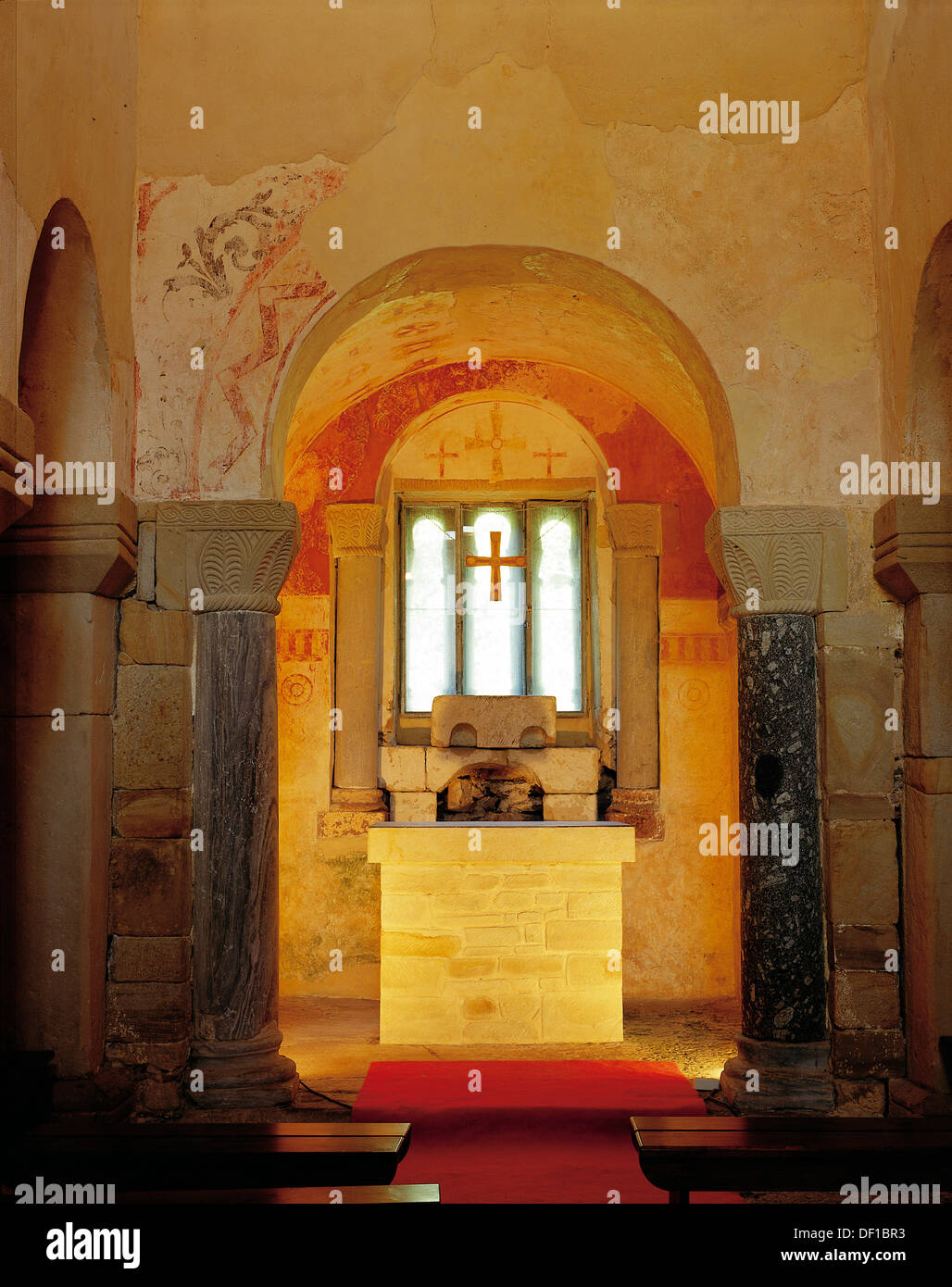 Vorromanischen Kunst. Spanien. Asturien. Kirche des Heiligen Erlösers der Valdedios. Innenansicht. Stockfoto