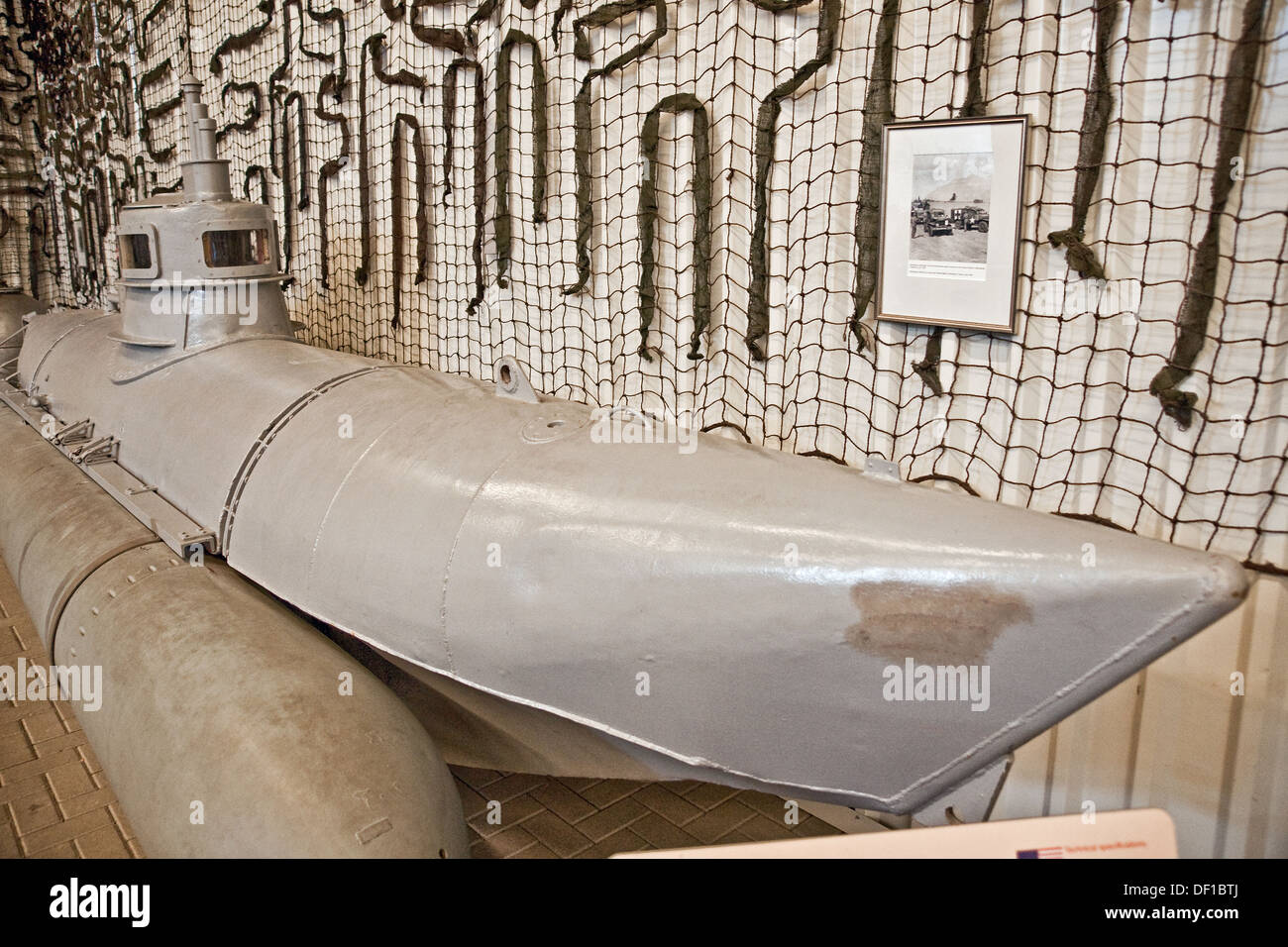 WW II deutsche ein-Mann-Mini-u-Boot erhalten bei Overloon Kriegsmuseum, Niederlande Stockfoto