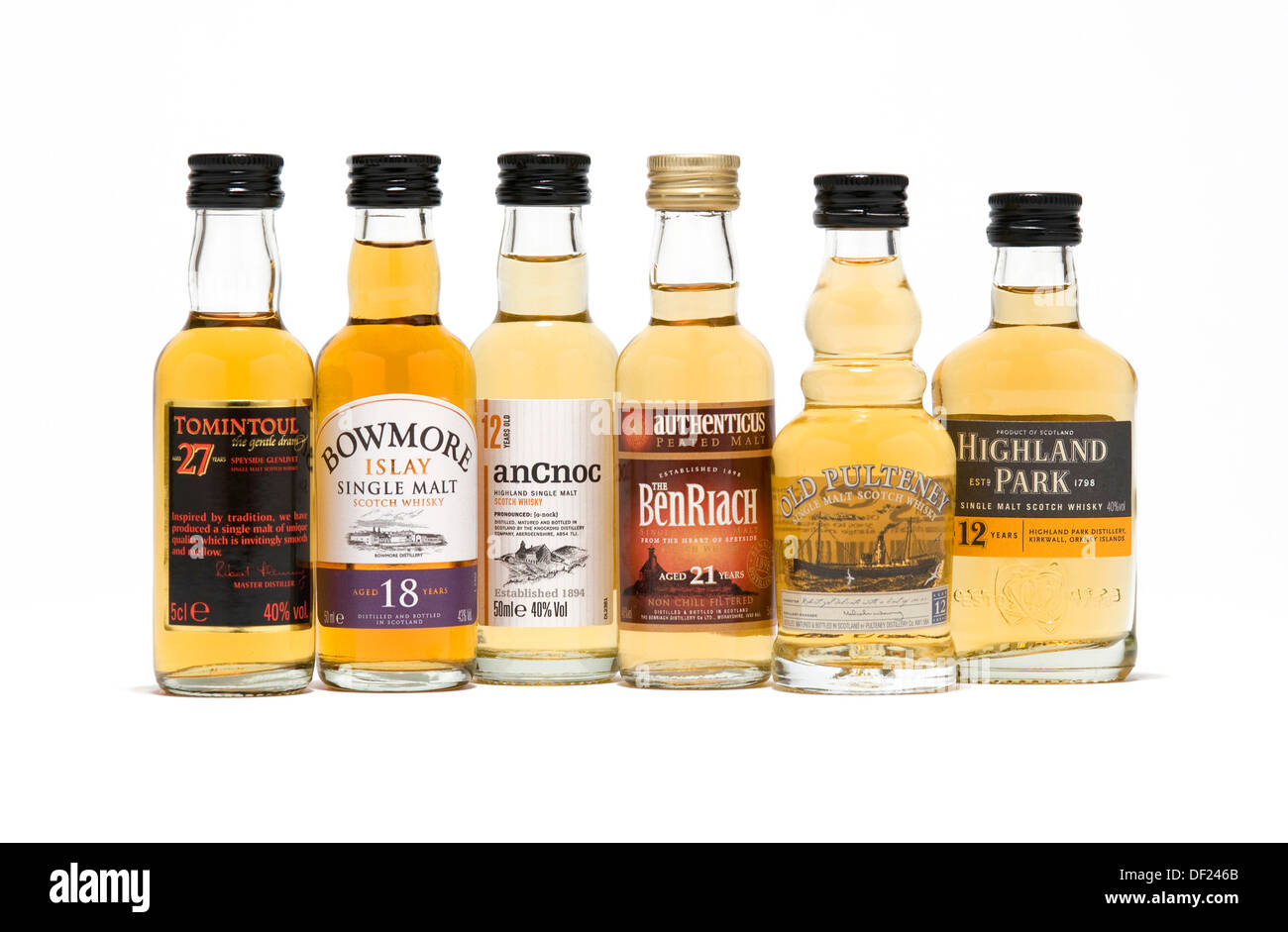 Auswahl von Miniatur-Whisky-Flaschen Stockfotografie - Alamy