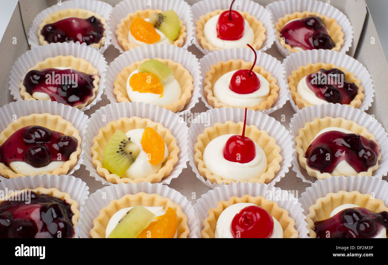 Mehrere kuchen -Fotos und -Bildmaterial in hoher Auflösung – Alamy