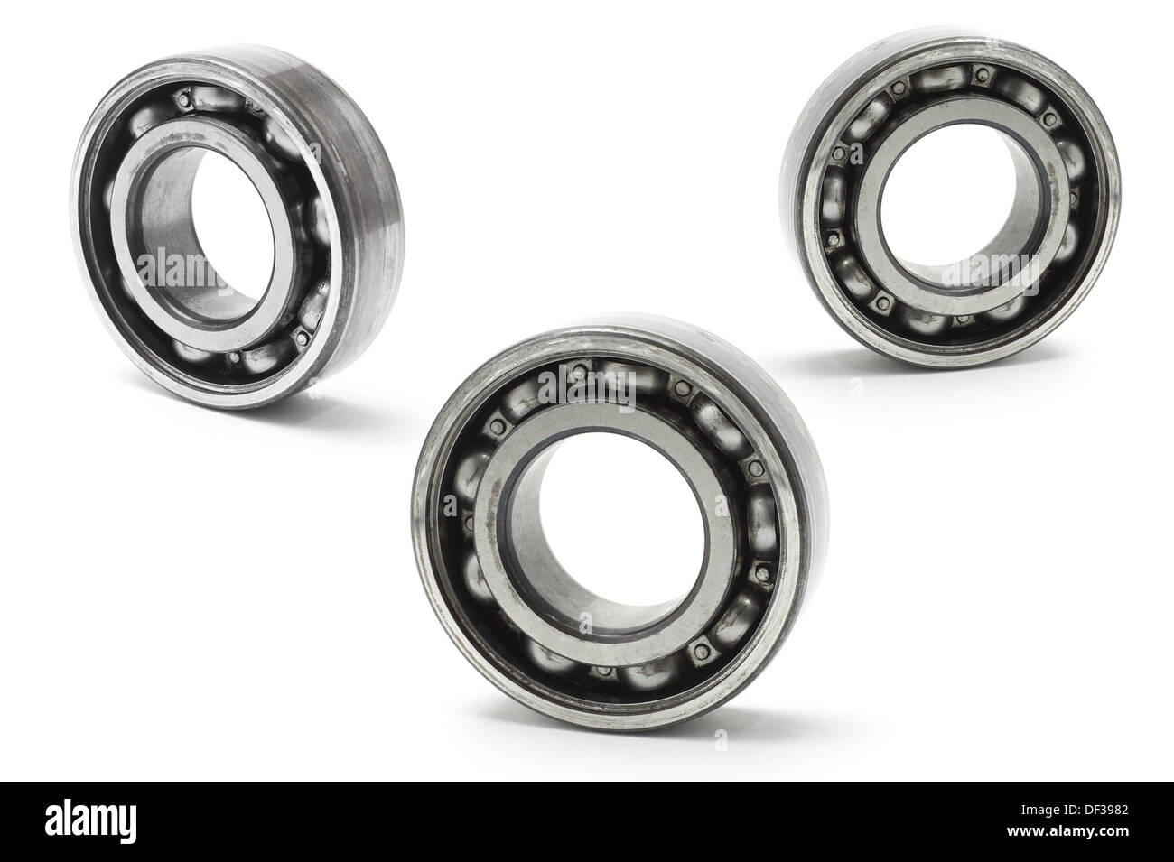 Drei Kugellager auf weißem Hintergrund Stockfoto