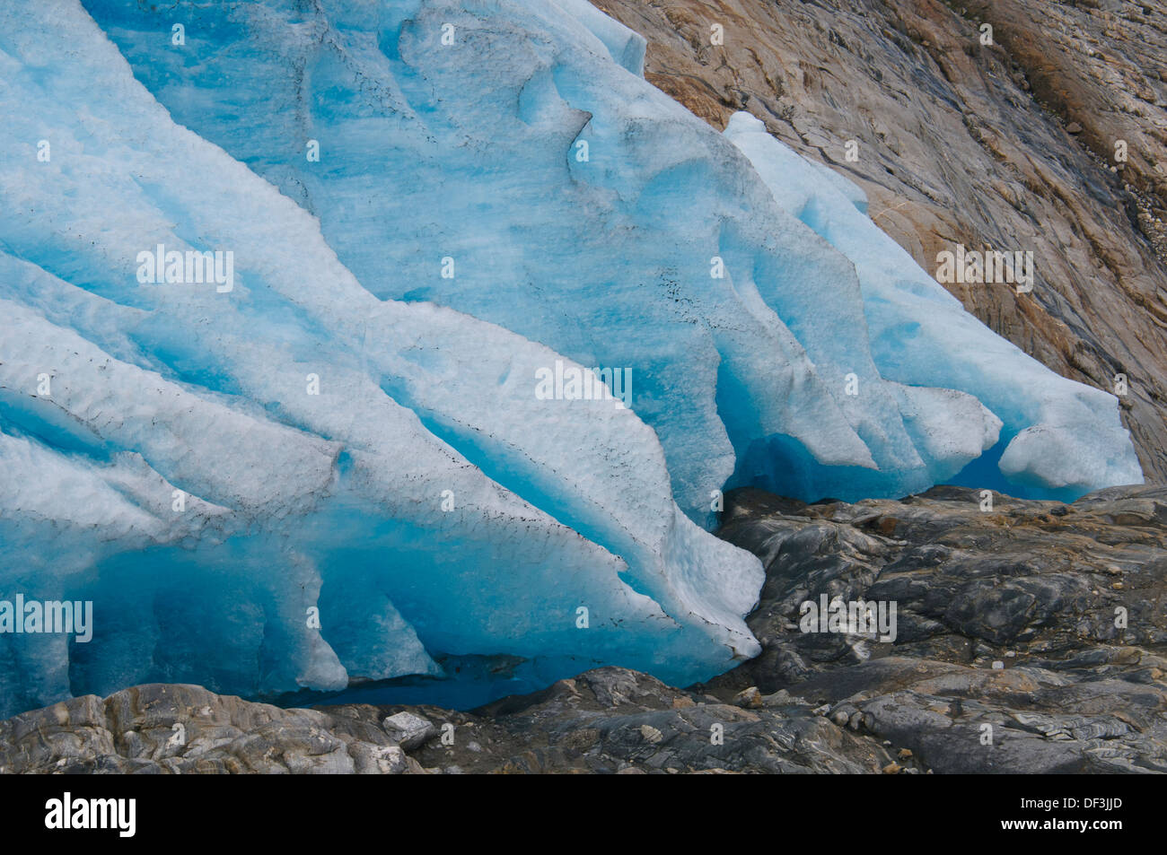 Norwegen/Svartisen National Park - das Schmelzen des Gletschers ist einer der gefährlichen Auswirkungen der Klimaerwärmung. Engenbreen-Gletscher zieht sich schnell zurück. Stockfoto