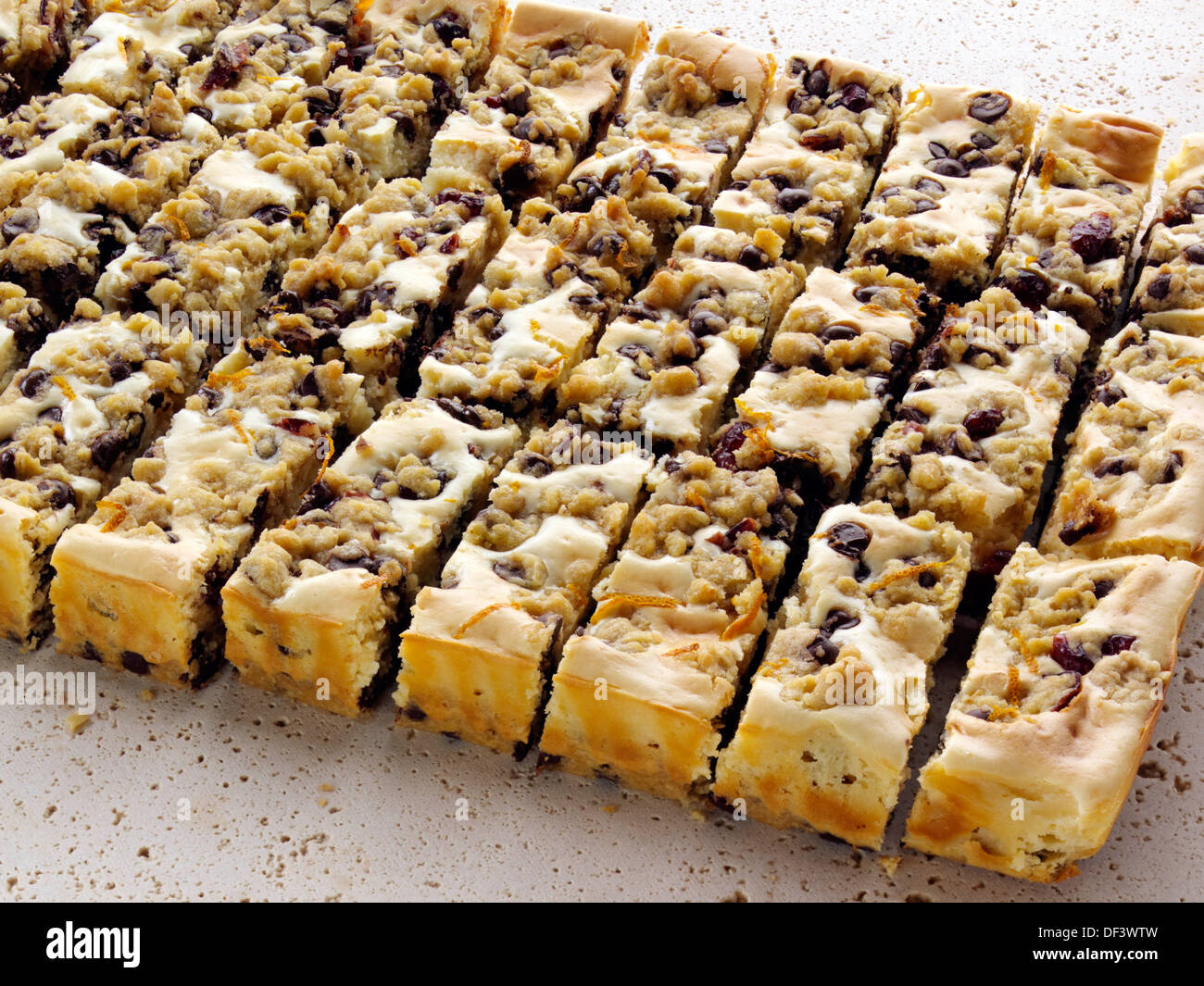 Chocolate Chip Cranberry Käse Bars traybake Stockfoto