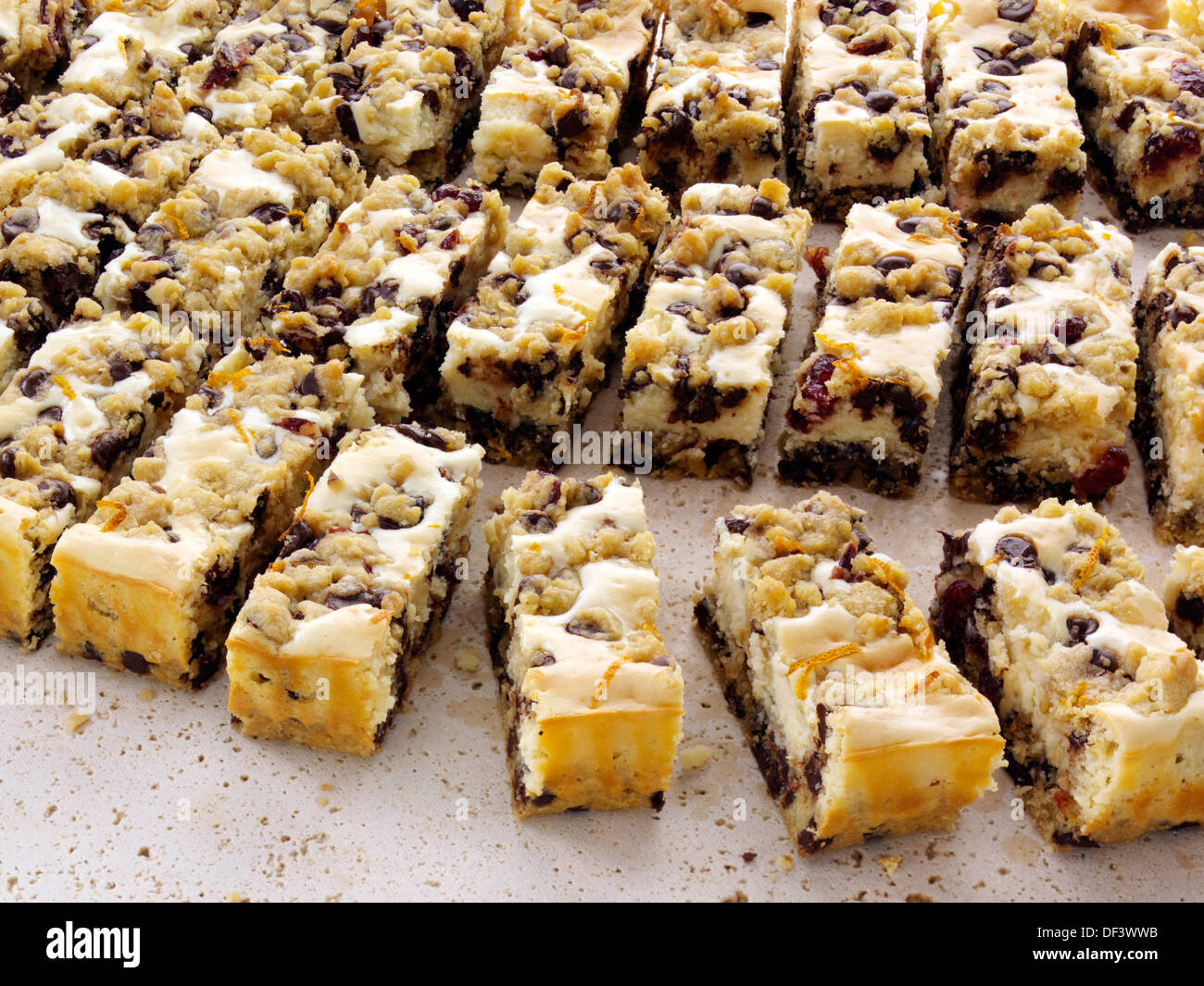 Chocolate Chip Cranberry Käse Bars traybake Stockfoto