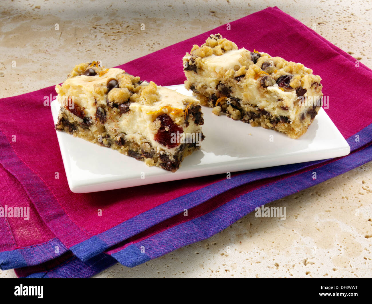 Chocolate Chip Cranberry Käse Bars traybake Stockfoto