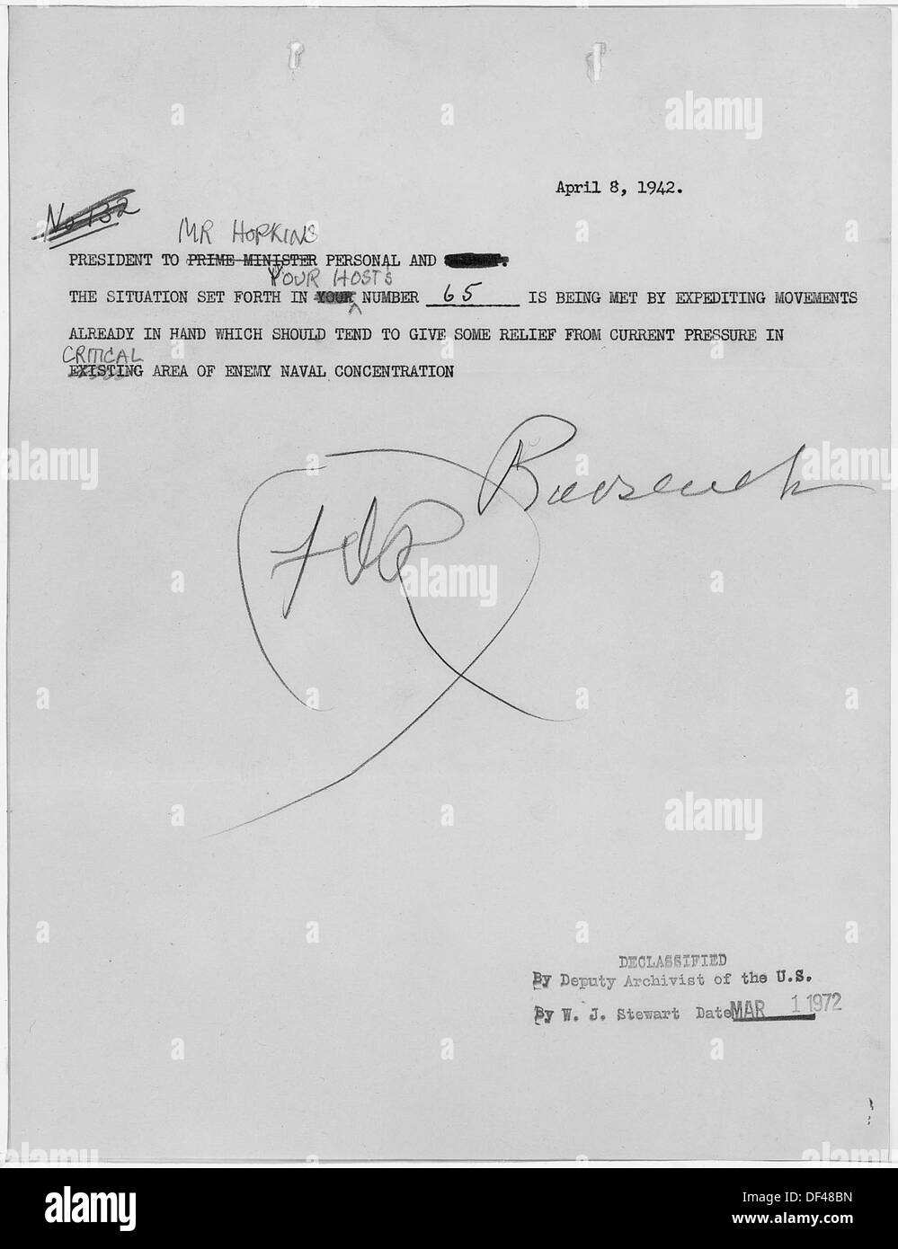 Ein Foto, auf dem Franklin D. Roosevelt 1952 einen Brief an Harry Hopkins schickte, ein wichtiger Moment in der politischen Führung der USA Mitte des 20. Jahrhunderts. Stockfoto