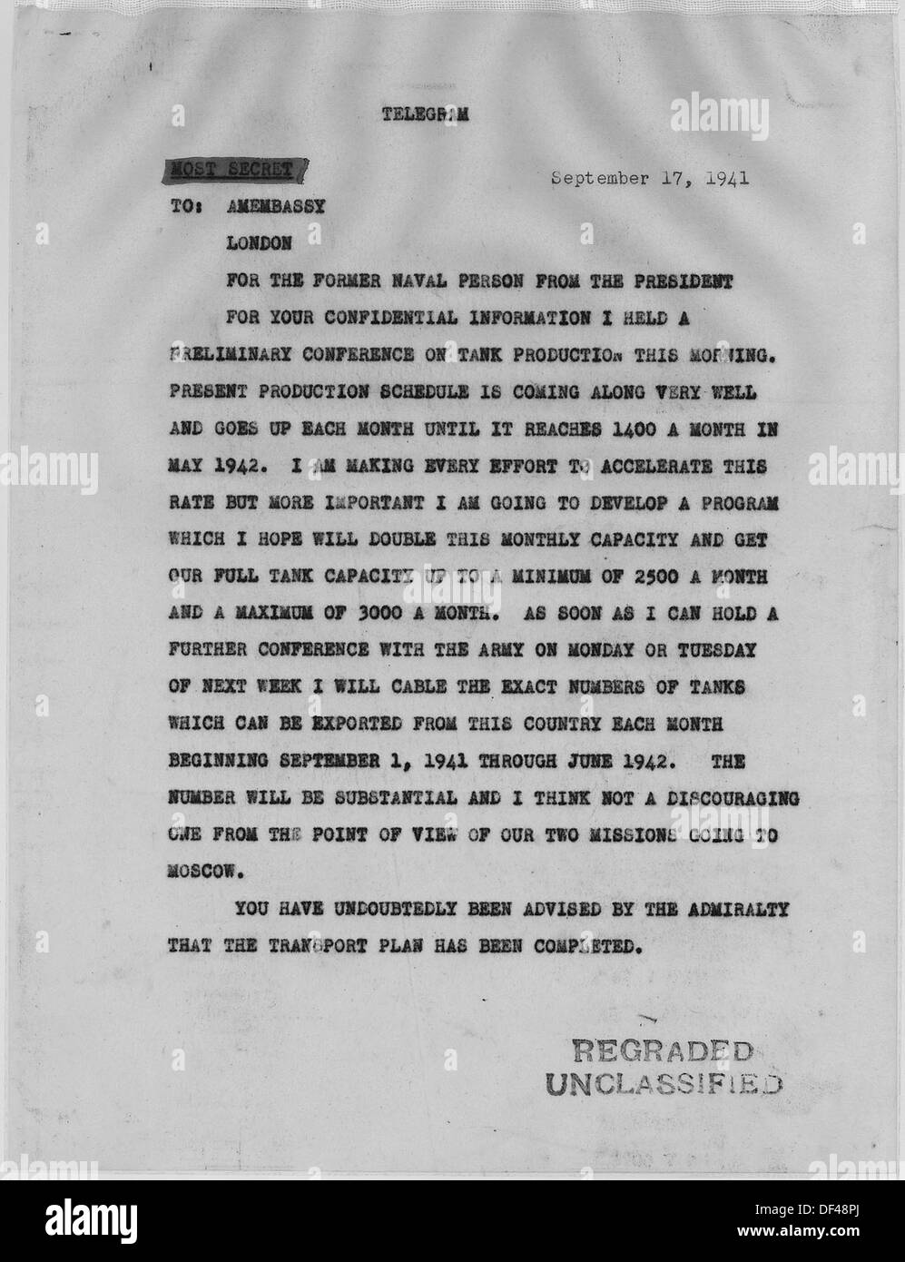 Dieses Foto zeigt einen Moment der Kommunikation zwischen Präsident Franklin D. Roosevelt und dem britischen Premierminister Winston Churchill. Ihre Zusammenarbeit war während des Zweiten Weltkriegs entscheidend Stockfoto