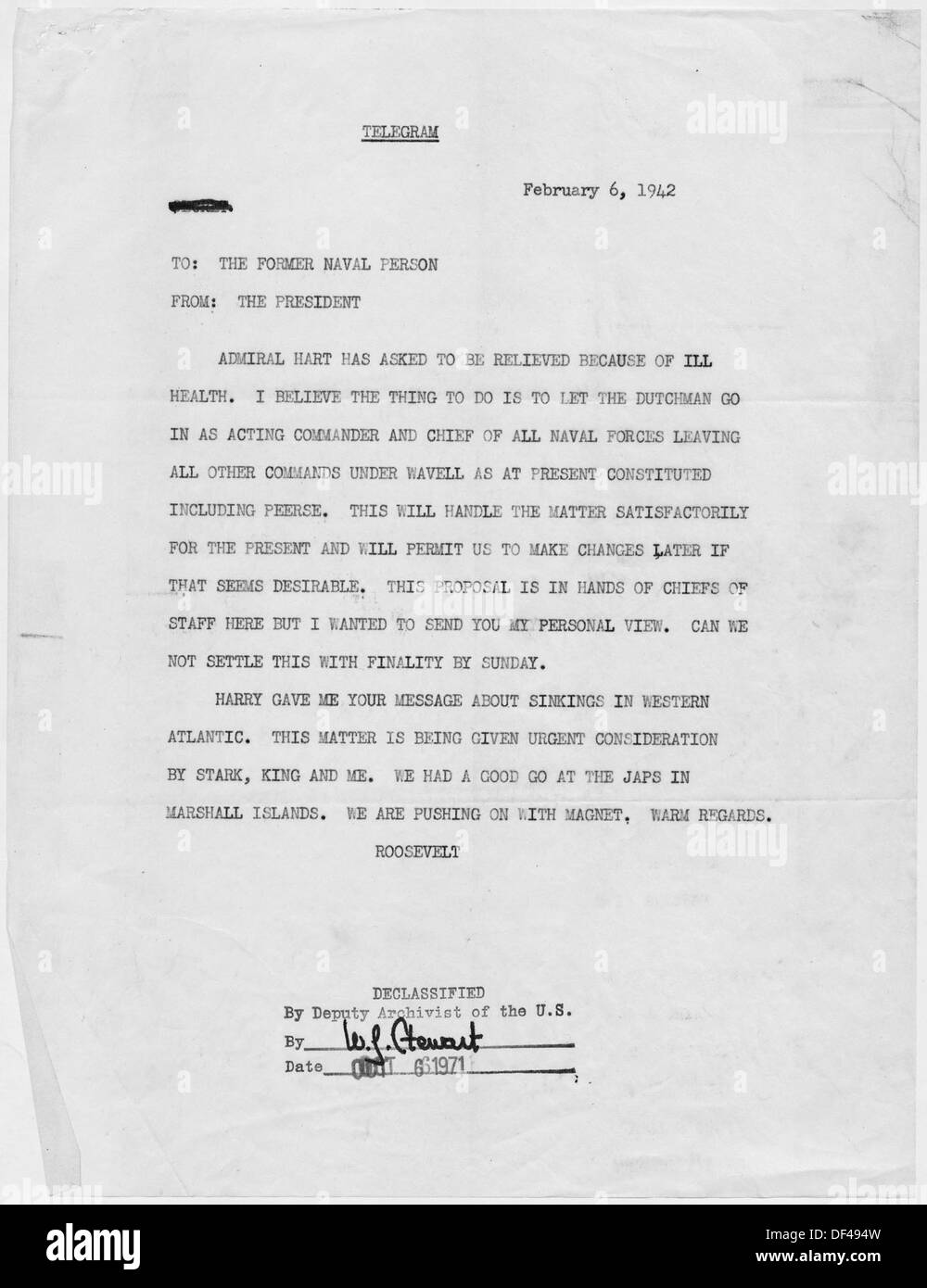 Ein historisches Foto, das den Moment zwischen Franklin D. Roosevelt und Winston Churchill feststellt und einen wichtigen Moment ihrer politischen Beziehung während des Zweiten Weltkriegs darstellt Stockfoto