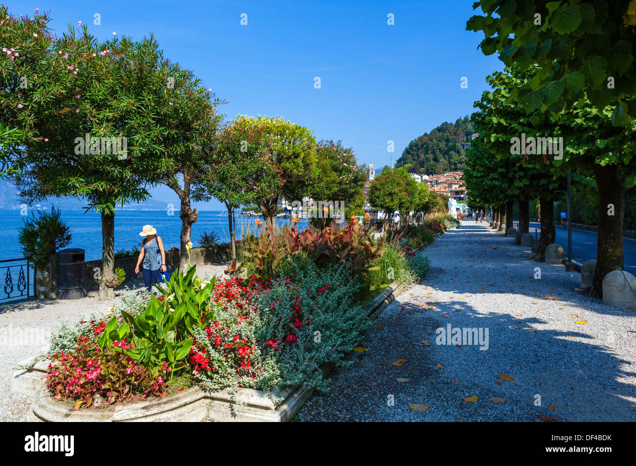 Der See-Promenade in Bellagio, Comer See, Lombardei, Italien Stockfoto