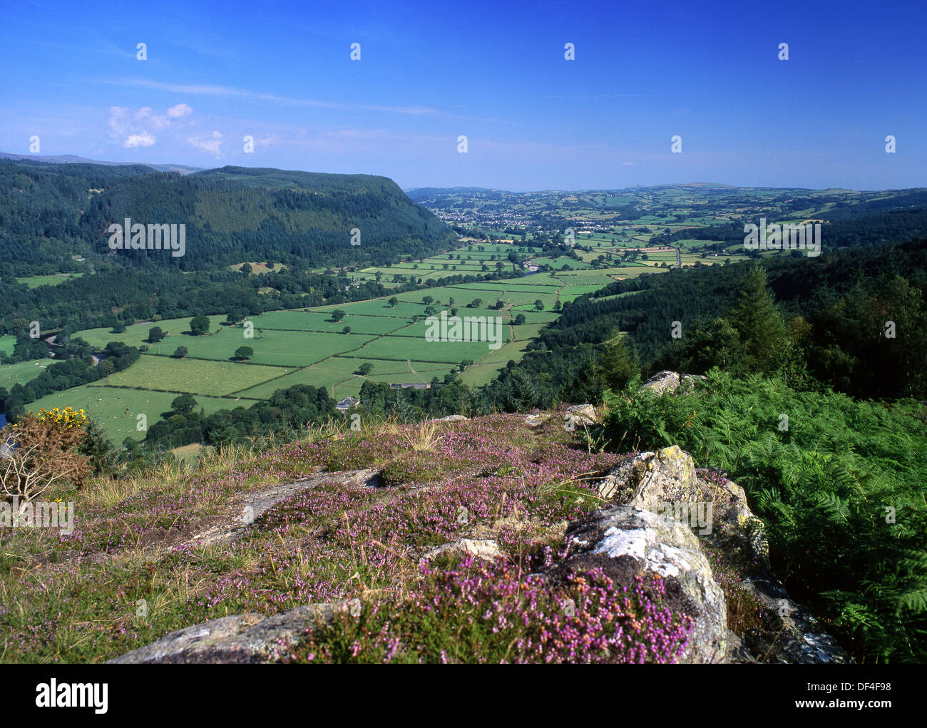 Conwy Valley Gesamtansicht von Mynydd Garthmyn in der Nähe von Betws-y-Coed Blick nach Norden in Richtung Romanum Conwy Grafschaft North Wales UK Stockfoto