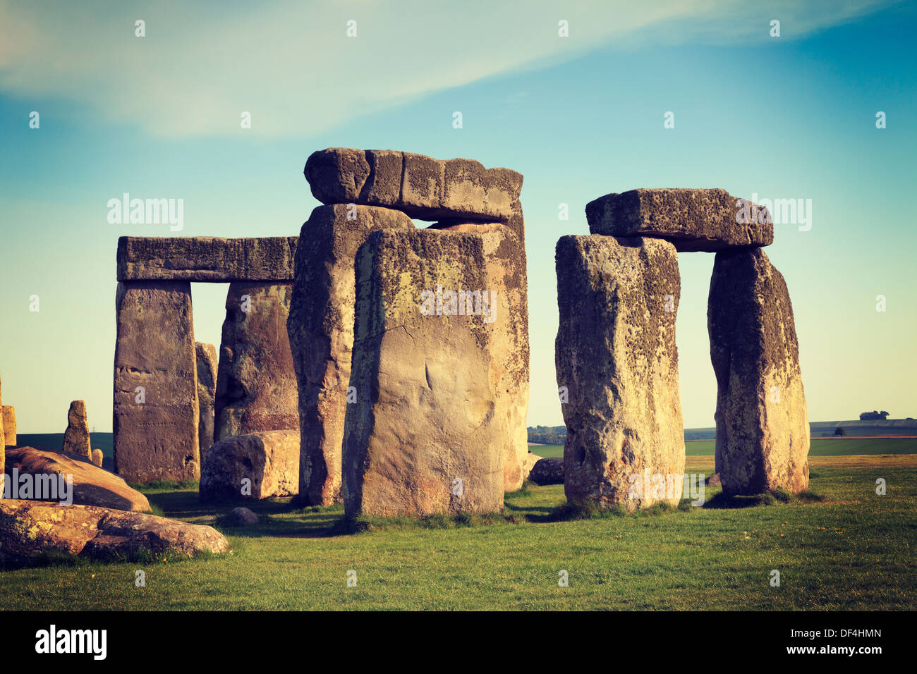Stonehenge, UNESCO-Weltkulturerbe. Es wird vermutet, dass die Stones vor etwa 5000 Jahren in Position gebracht wurden. Stockfoto