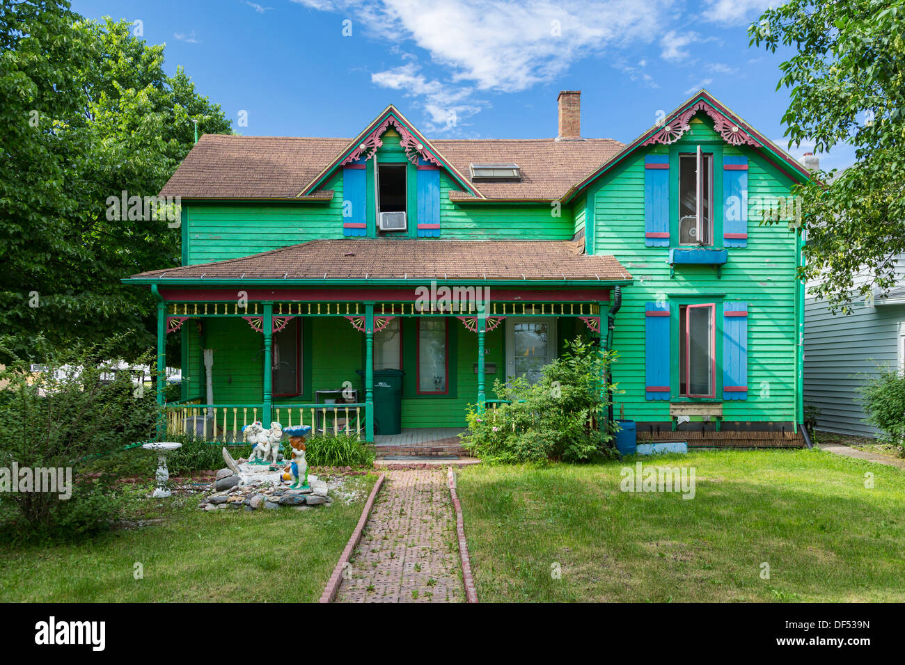 Ein helles Grün zu Hause in Langdon, North Dakota, USA. Stockfoto