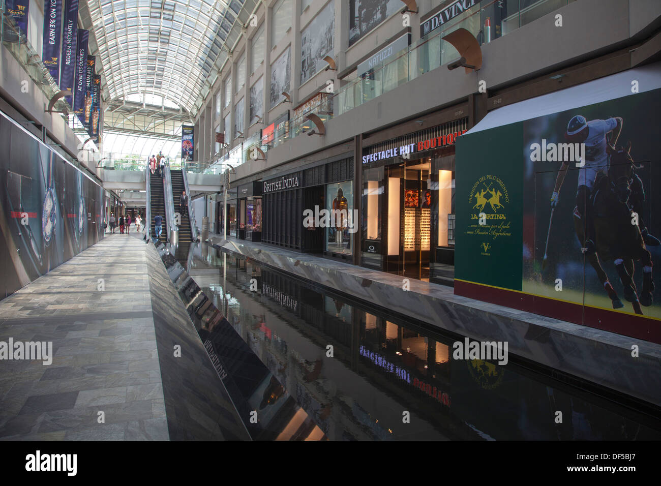 Ngurah Rai Flughafen Flügel Denpasar Bali Indonesien neue Flügel Bau Website moderne traditionelle Stadt touristischen Verkehr Marke Asien Stockfoto
