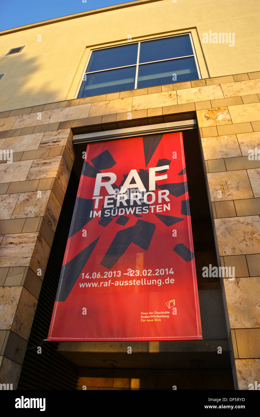 RAF-Ausstellung-Banner, Haus der Geschichte, Zeitgeschichte Museum, Stuttgart, Baden-Württemberg, Deutschland Stockfoto