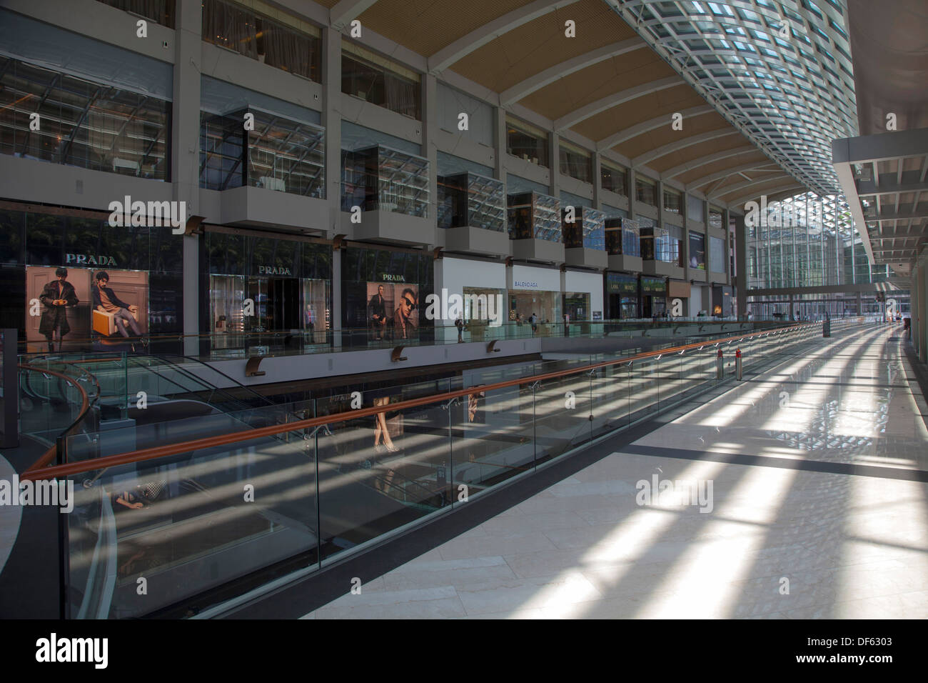 Ngurah Rai Flughafen Flügel Denpasar Bali Indonesien neue Flügel Bau Website moderne traditionelle Stadt touristischen Verkehr Marke Asien Stockfoto