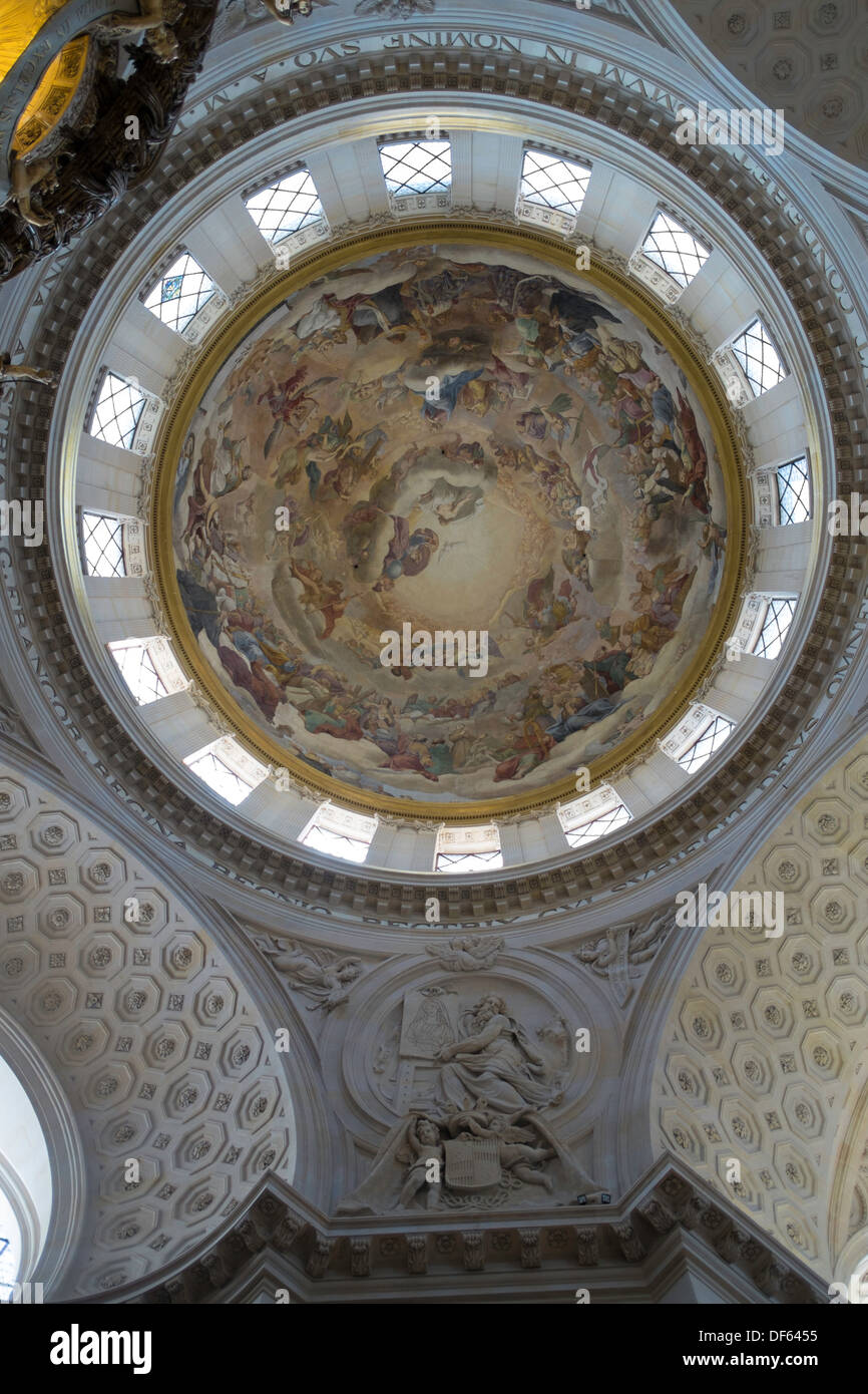 Die kunstvoll bemalten Kuppel in der Kirche von Val-de-Grace, Paris, Frankreich Stockfoto