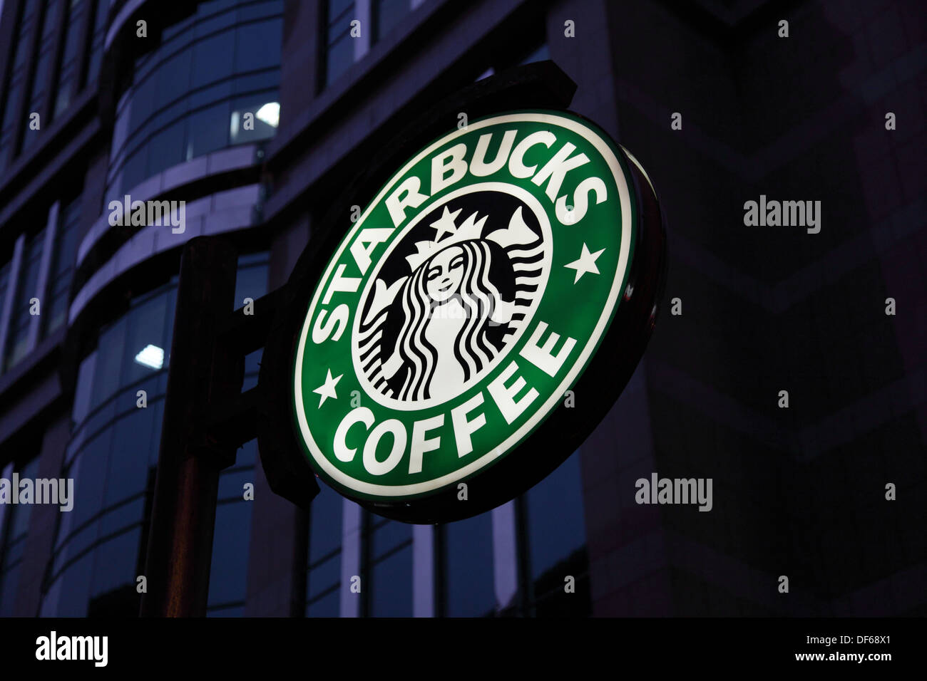 Starbucks Coffee Innenstadt in der Stadt Stockfoto