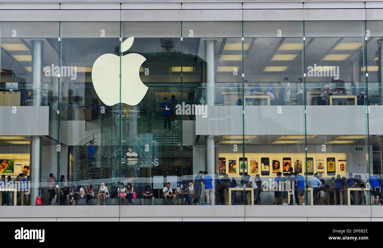 Im Apple Store in der Wirtschaft von Hong Kong. Stockfoto