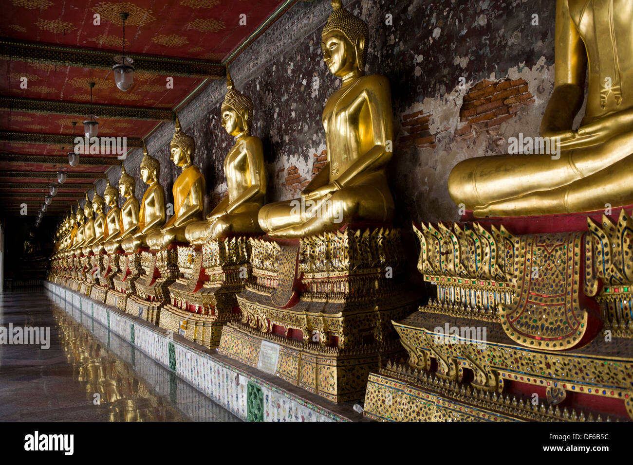 Wat Suthat buddhistischen Tempel Bangkok Thailand Stockfoto