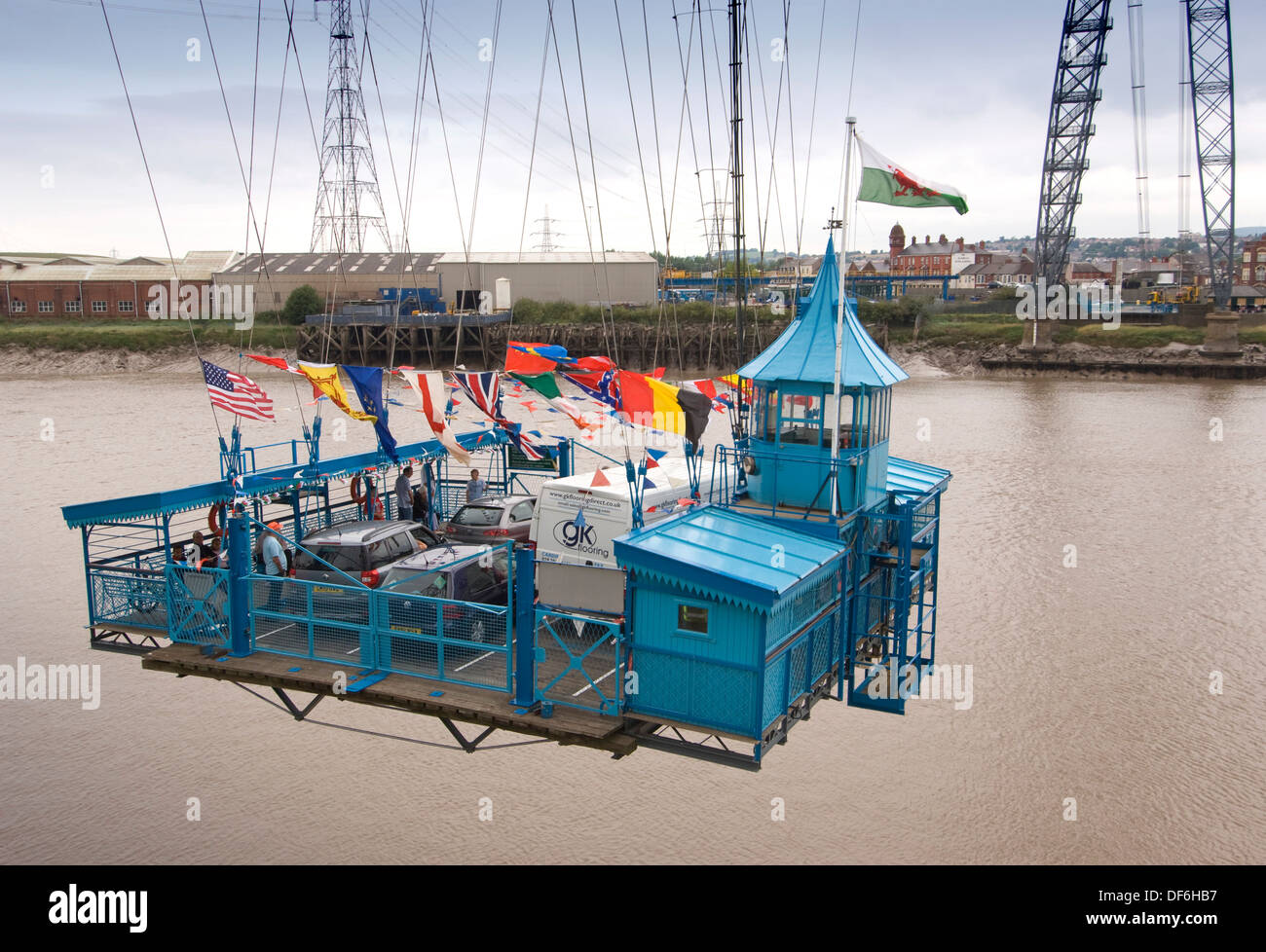 Schwebefähre Newport in Newport, South Wales, UK, einer der beiden verbleibenden Fahrzeug Brücken dieser Art im Vereinigten Königreich über die Usk. Stockfoto