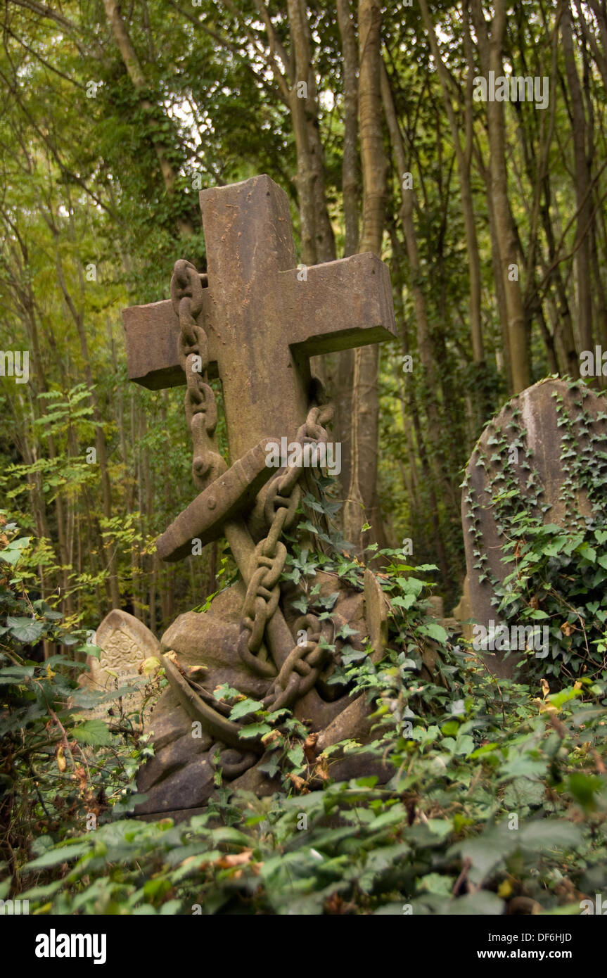 Arnos Vale Friedhof, Bristol, UK 1837 erbaut, es hat viele Grade 11 denkmalgeschützte Gebäude, Gräber und Denkmäler. ein UK-Tod begraben begraben Stockfoto