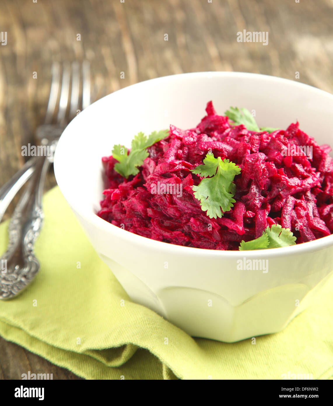 Rote Beete Salat (russische Küche) Stockfoto