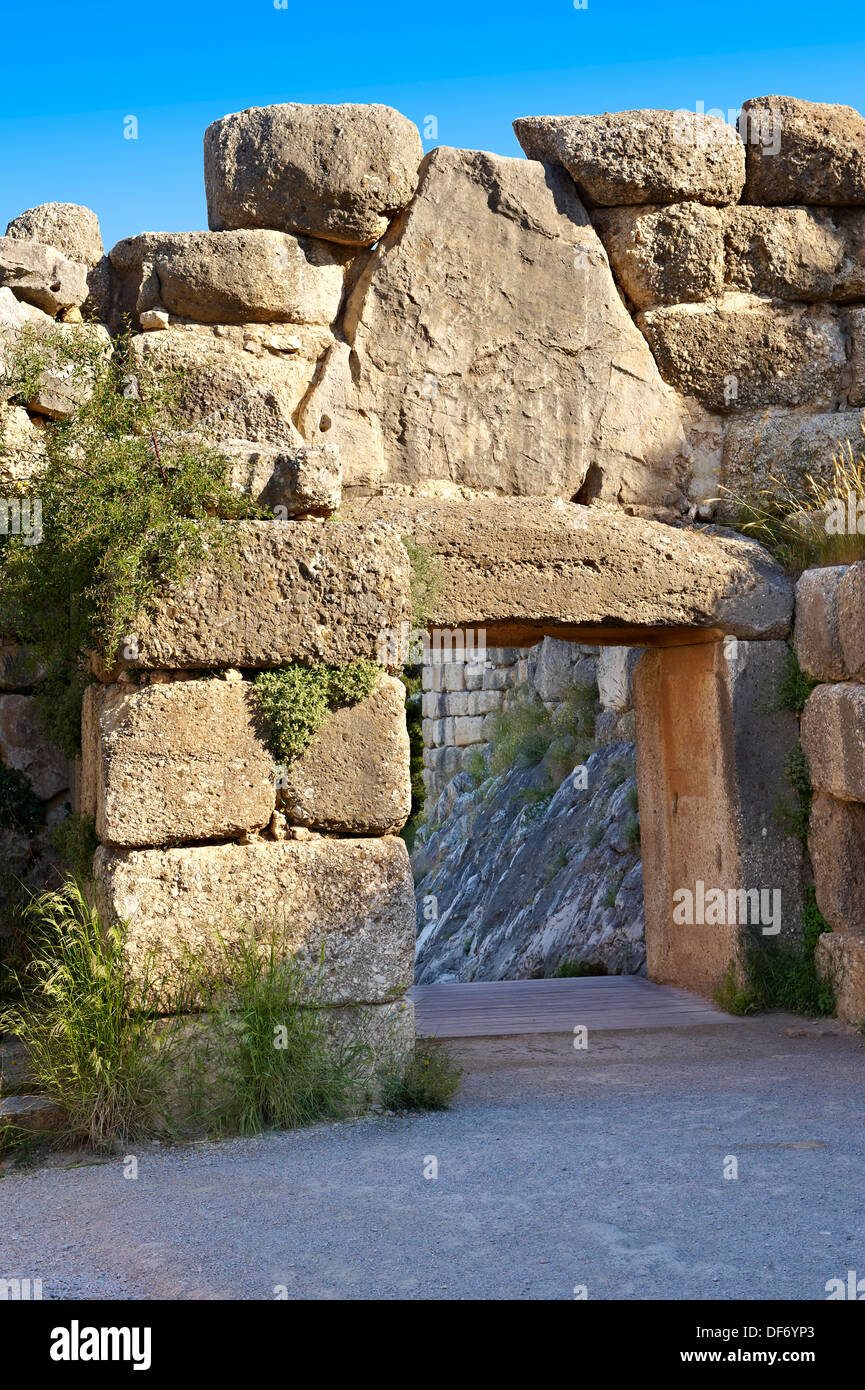 Lion Tor & Zitadelle Wände Mykene archäologische Weltkulturerbe, Peloponnes, Griechenland Stockfoto