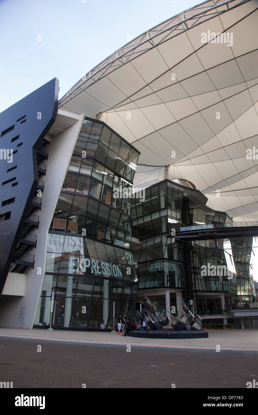 Schule Singapur Hauptstadt Asiens Kunsterziehung training Fotografie Zusammenarbeit Musik Theater junge Studenten wissen Zug Stockfoto