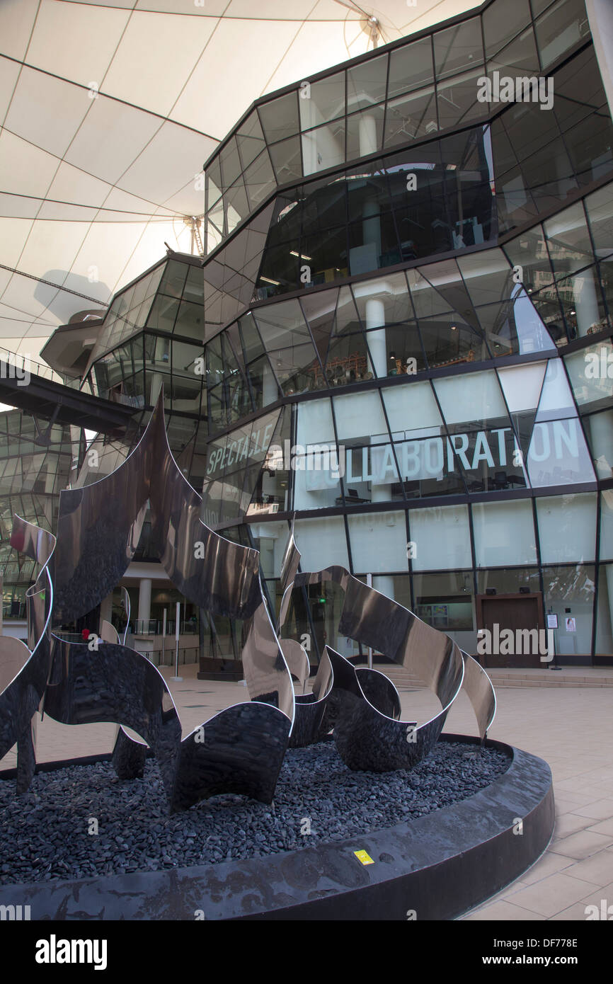 Schule Singapur Hauptstadt Asiens Kunsterziehung training Fotografie Zusammenarbeit Musik Theater junge Studenten wissen Zug Stockfoto