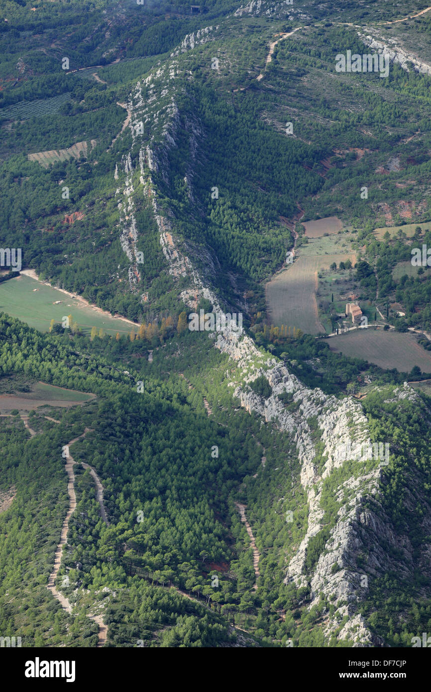 Ansicht von oben aus der Montagne Sainte Victoire in Bouches-du-Rhône. Frankreich Stockfoto