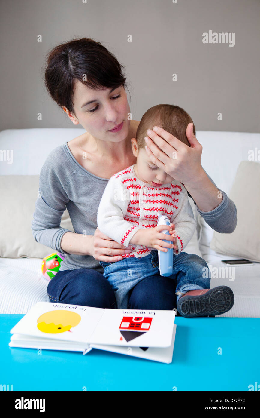 Fieber Kind Stockfotos und -bilder Kaufen - Alamy