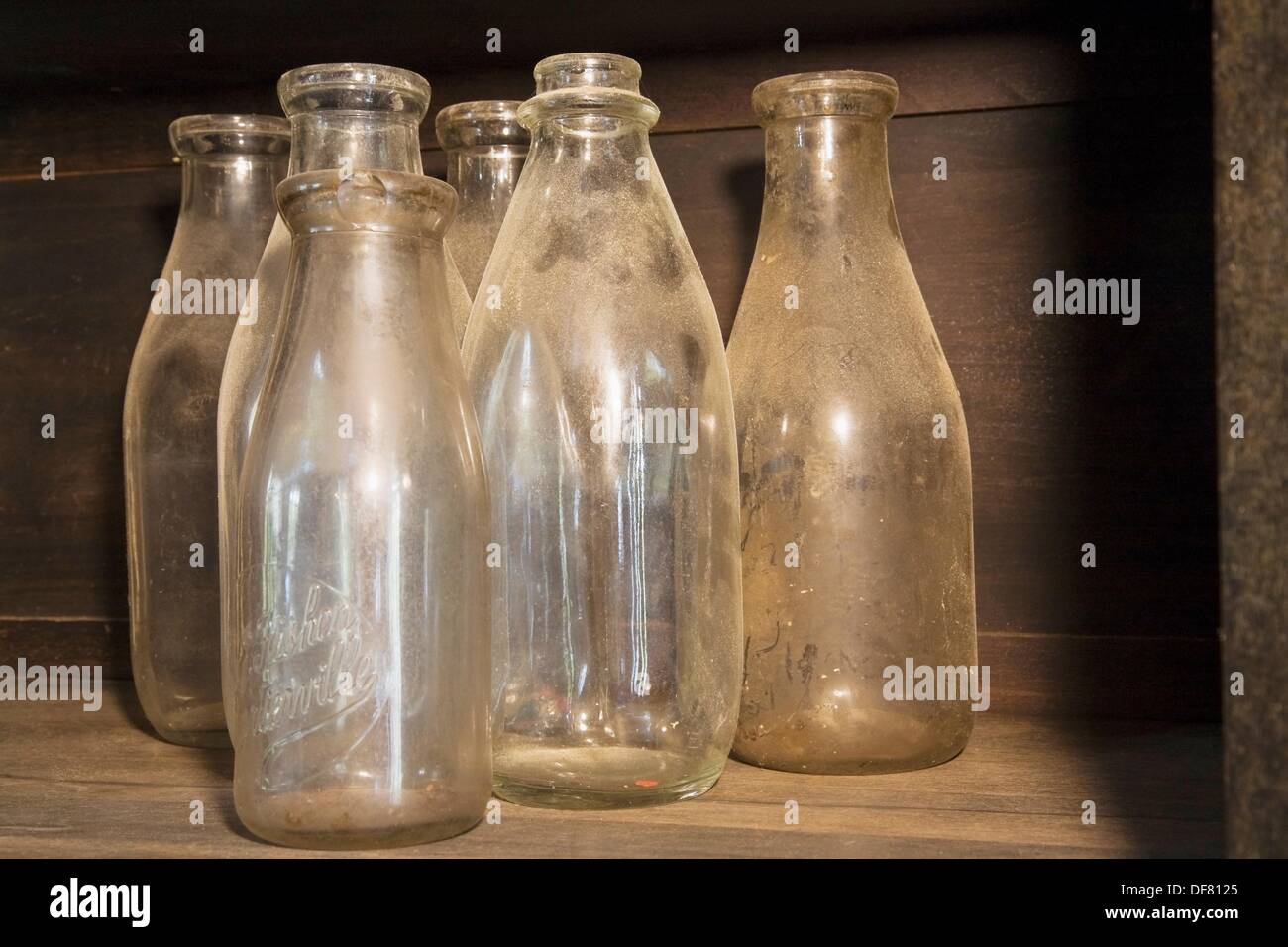 Alte Milchflaschen Stockfotos Und -Bilder Kaufen - Alamy