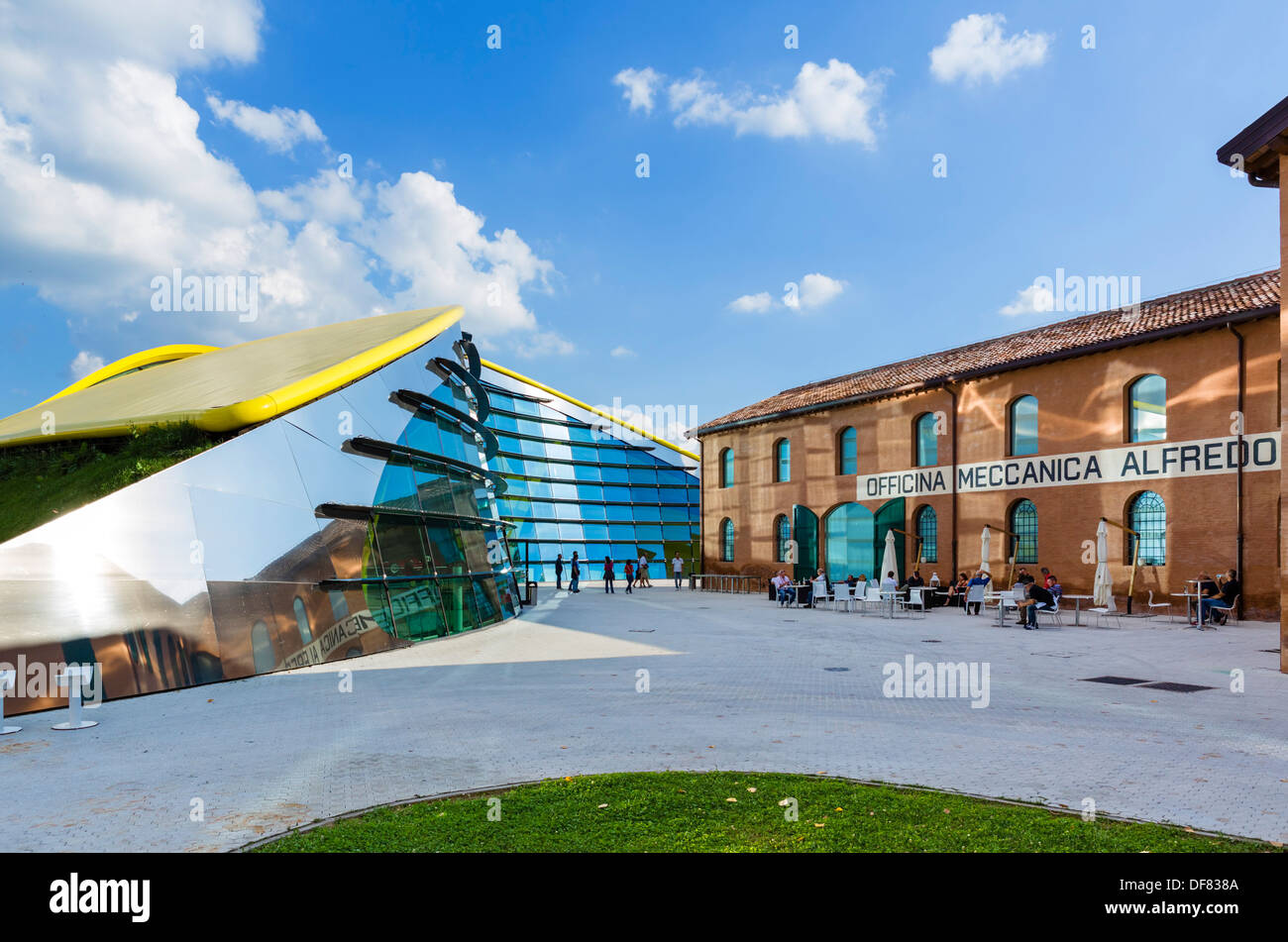 Das Museo Casa Enzo Ferrari, Modena, Emilia Romagna, Italien Stockfoto