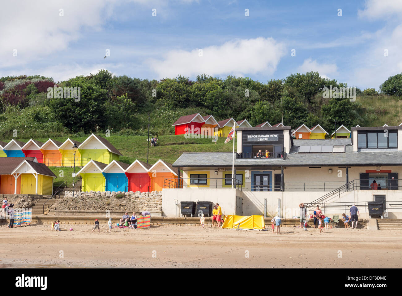 Ferienhäuser am Meer und Strand Management Center in North Bay Scarborough Yorkshire UK Stockfoto