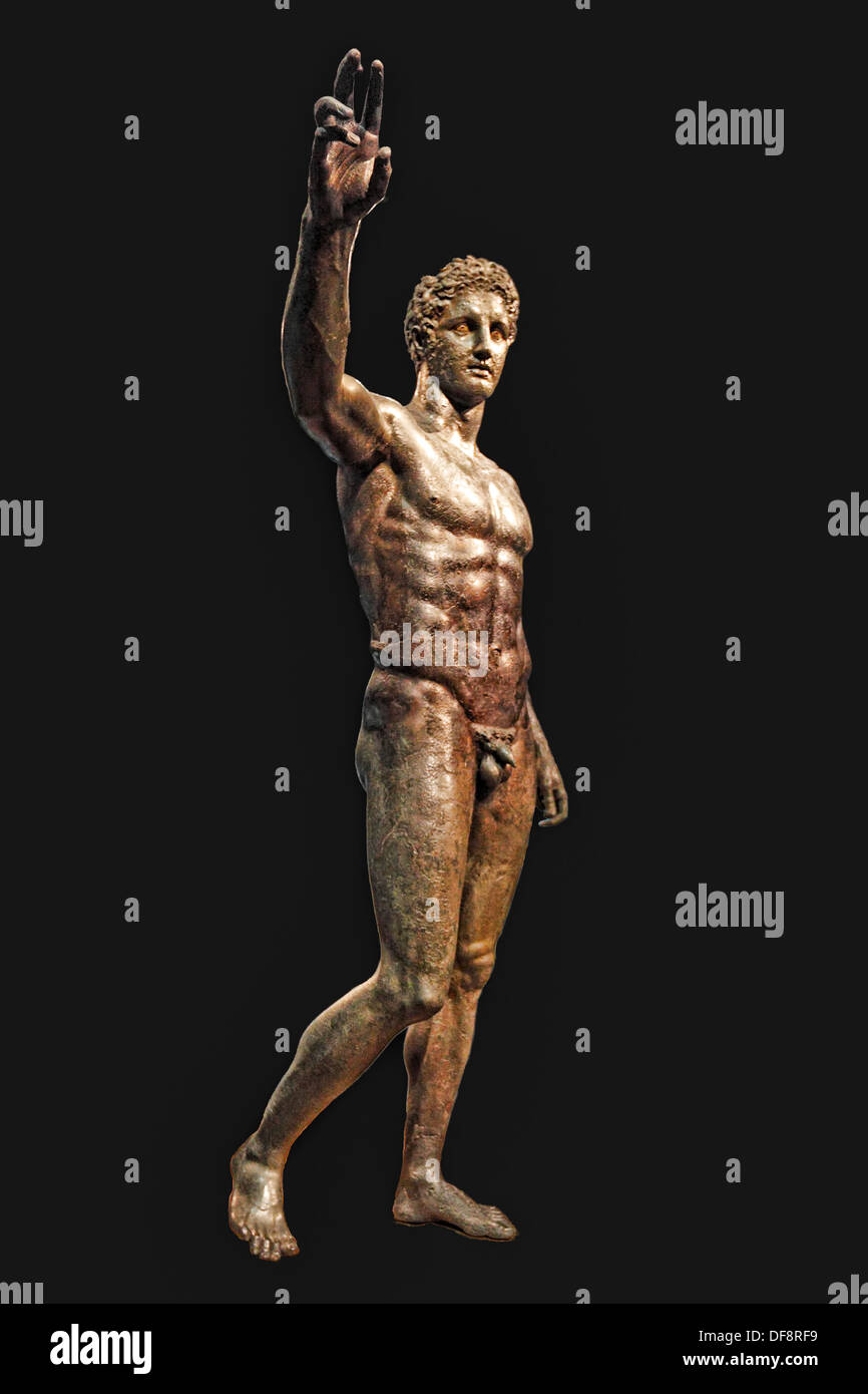 Bronzestatue von Perseus oder Paris, bekannt als "The Antikythera Jugend" (340-330 v. Chr.) im National Museum, Griechenland Stockfoto