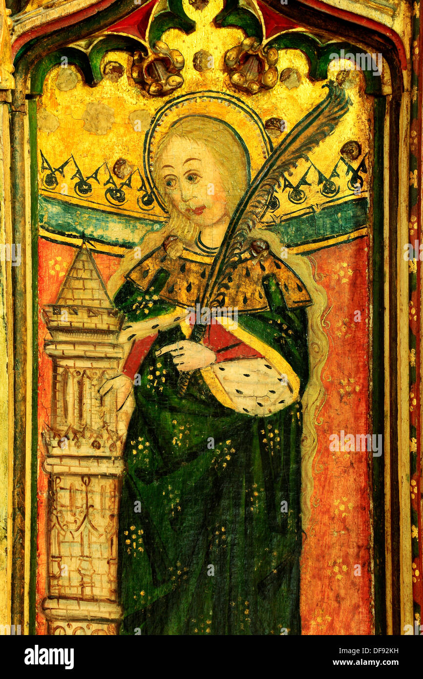 Auge, Suffolk, Lettner Malerei 1480, Heiligen St. Barbara mit Turm und Palmzweig, Gemälde Kunst christlicher Heiliger weiblich Stockfoto