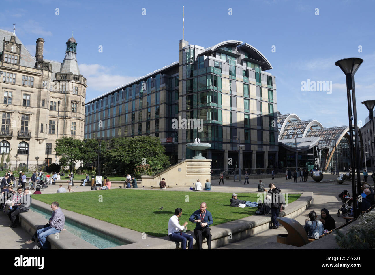 Sheffield Town Hall, City Centre Mercure Hotel, Peace Gardens, England, öffentliche Bereiche Stockfoto