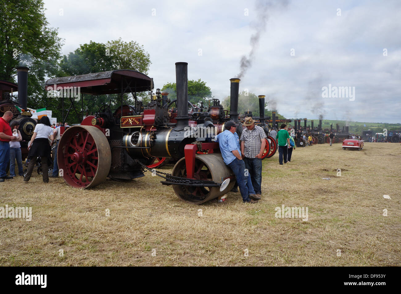 Dampf und Oldtimer-Rallye in Innishannon, Cork, Irland. Die Rallye hat in den letzten 44 Jahren jährlich statt. Stockfoto