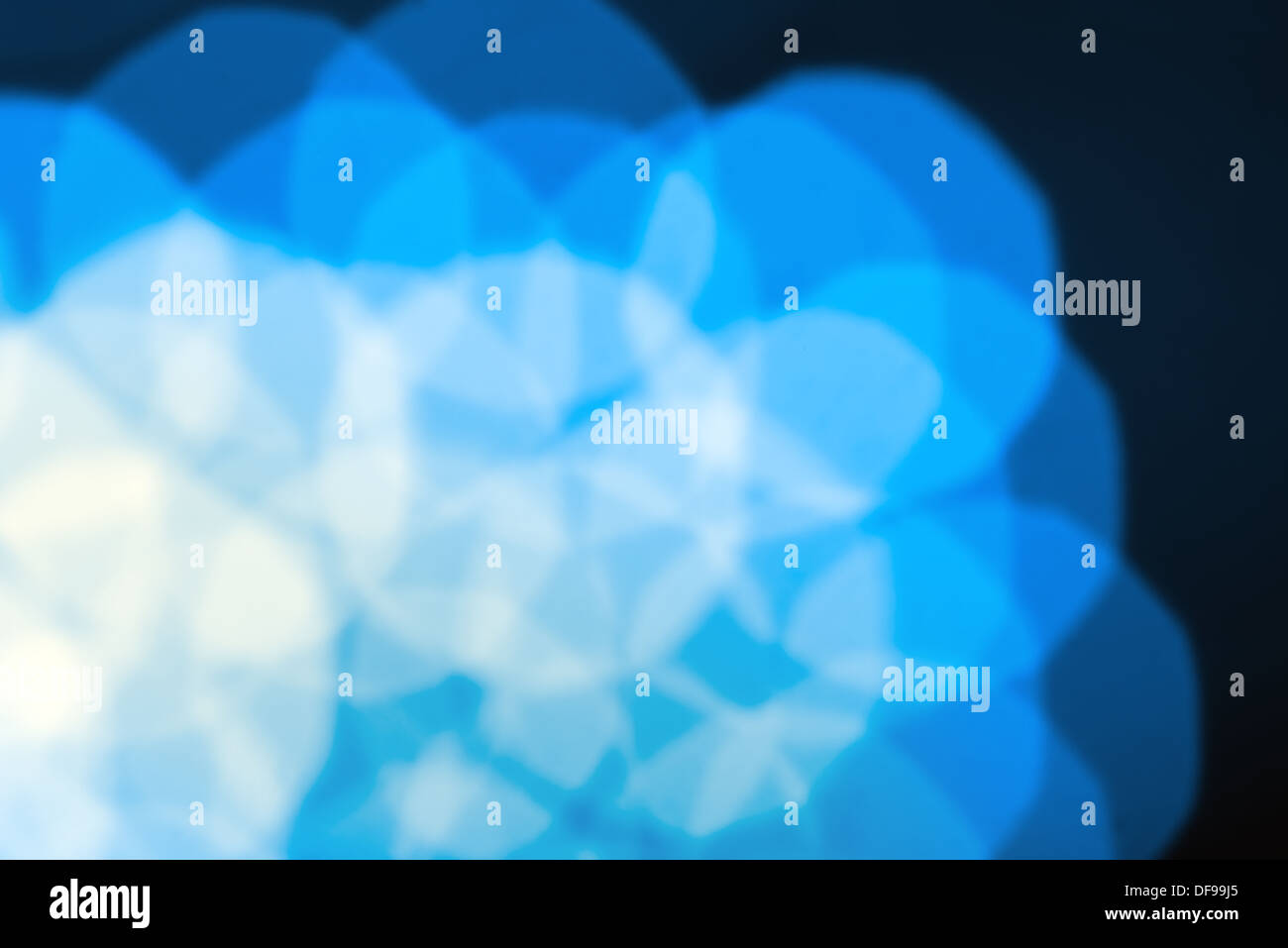 leuchtend bunte blaue Licht Bokeh Hintergrund Stockfoto