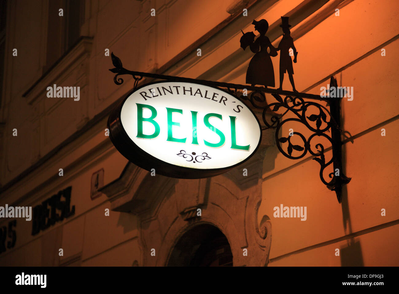 Cafe und Restaurant Schild, Wien, Österreich, Europa Stockfoto Cafe und Restaurant Schild, Wien, Österreich, Europa Stockfoto