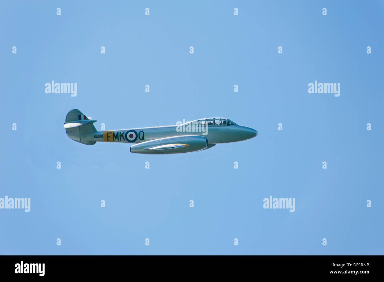 Gloster Meteor T.7 WA591 der klassischen Air Force auf dem Display an der Dawlish Air Show, August 2013 Stockfoto