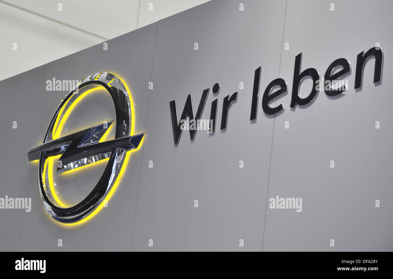Teil des Opel-Logos auf der IAA (IAA) in Frankfurt Am Main am 16. September 2009. Stockfoto