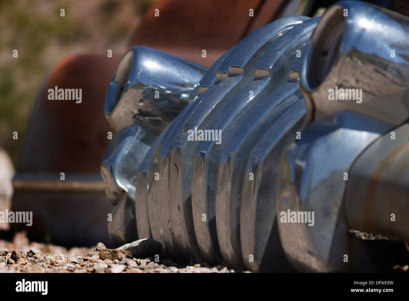 Oldtimer-Grill in der Wüstensonne Stockfoto
