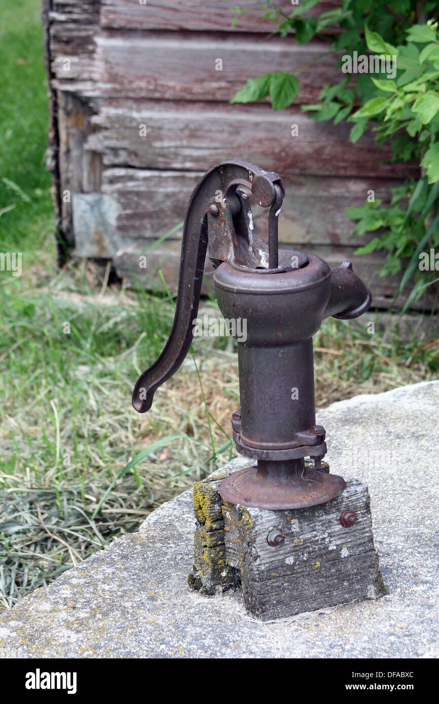 Brunnen Hand Pumpe Wasser Pumpe Versorgung Pitcher im Kanton Zug