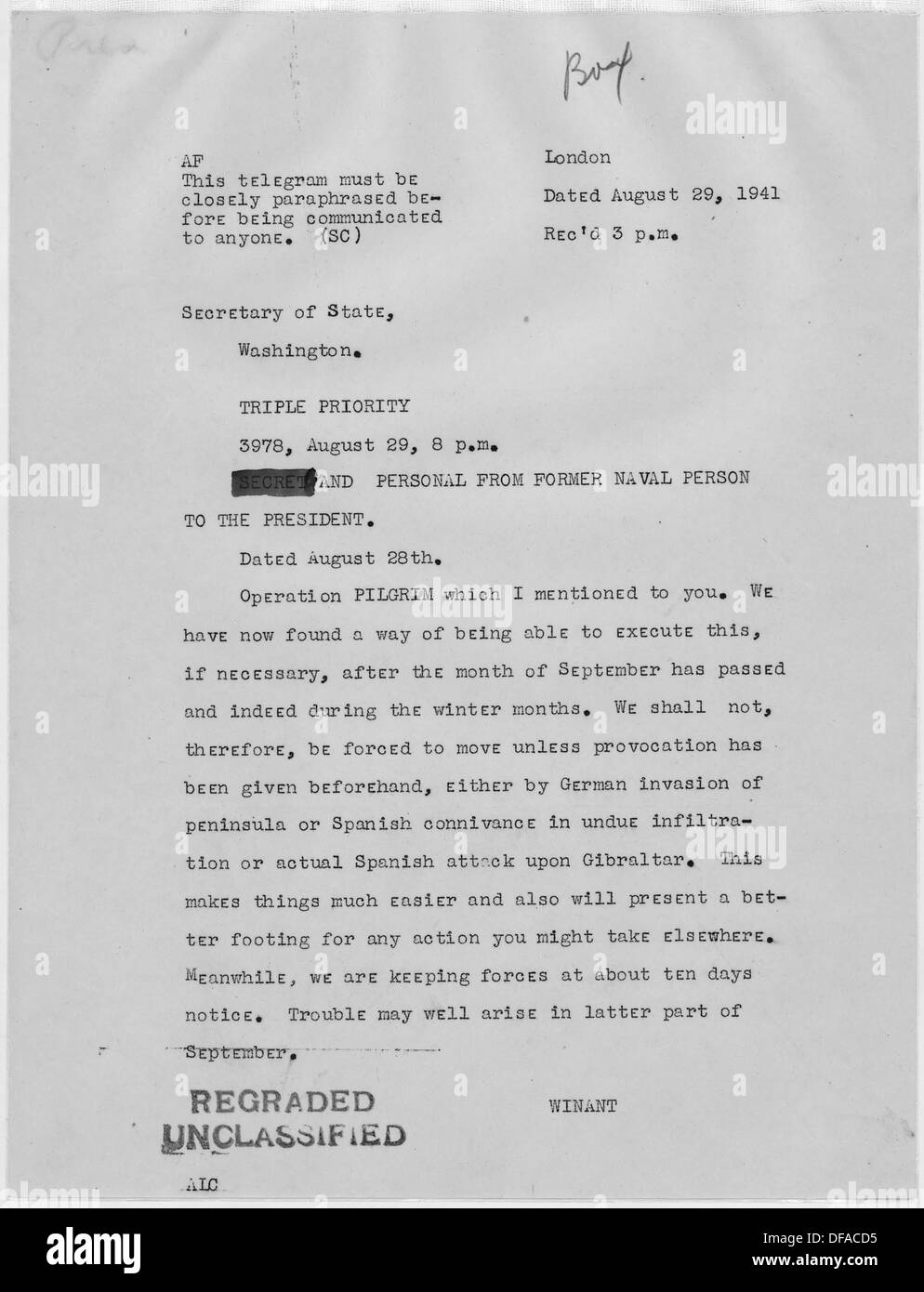 Ein Brief oder eine Mitteilung von Winston Churchill an Franklin D. Roosevelt, in dem die starken diplomatischen Beziehungen zwischen Großbritannien und den USA während des Zweiten Weltkriegs hervorgehoben werden Stockfoto