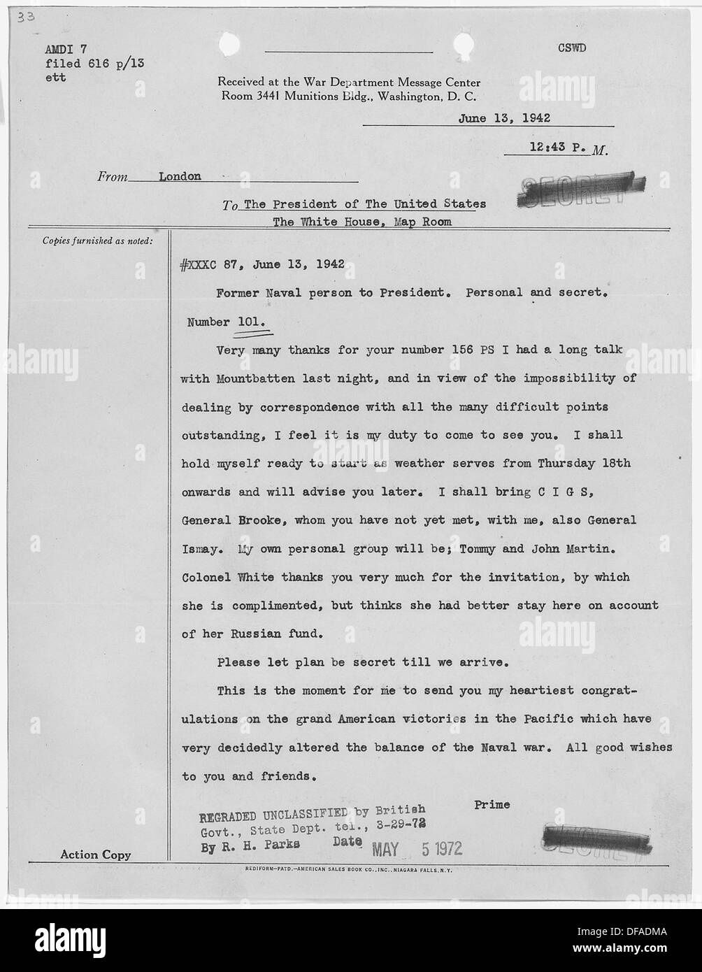 Ein Foto von Winston Churchill, britischer Premierminister, der während des Zweiten Weltkriegs eine Botschaft an US-Präsident Franklin D. Roosevelt überbrachte. Stockfoto