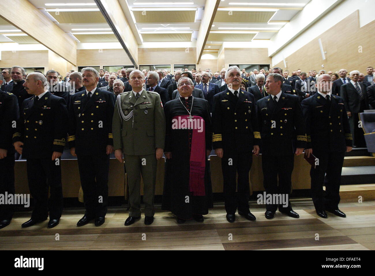 Gdynia, Polen 1. Oktober 2013 Eröffnung des akademischen Jahres 2013/2014 die polnischen Marineakademie in Gdynia. Rektor Commander Konteradmiral Czeslaw Dyrcz nimmt Teil an der Zeremonie Gutschrift: Michal Fludra/Alamy Live News Stockfoto