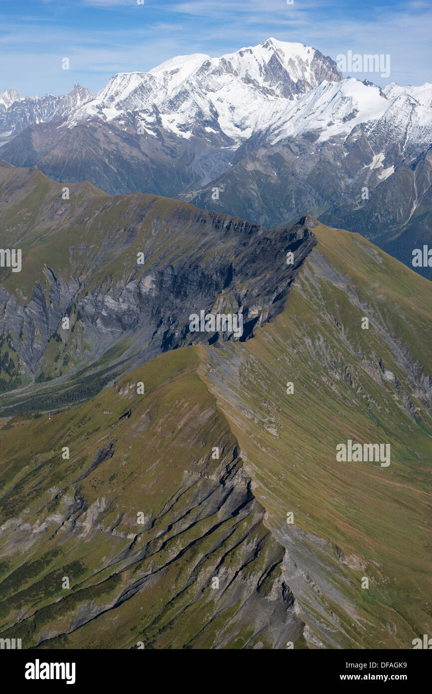 4810 M hohen MONT-BLANC (Luftbild). Mont Joly Berg im Vordergrund. Haute-Savoie, Rhône-Alpes, Frankreich. Stockfoto