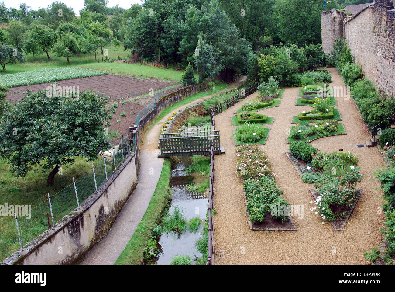 Mittelalterlicher Garten, Rodemack, Lothringen, Frankreich