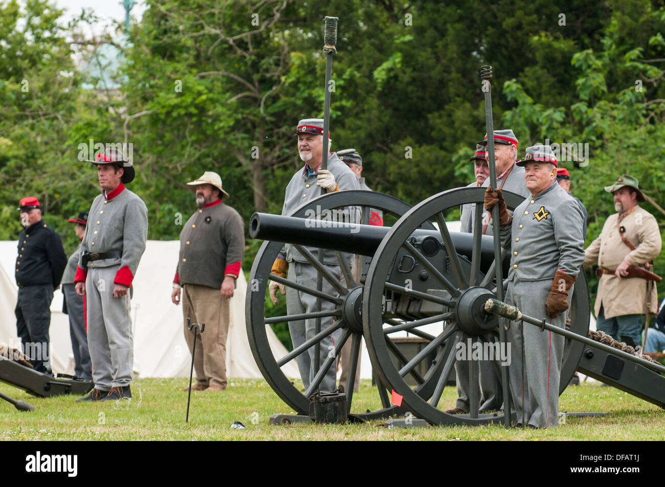 North Carolina’s Torn Tapestry: A Reluctant Rebel’s War